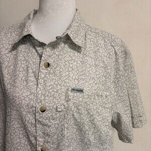 Columbia Omni-Shade Men Fishing Shirt Short Sleeve Size M Vented Outdoors Boat